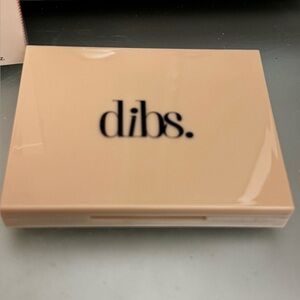 Dibs eyeshadow compact new